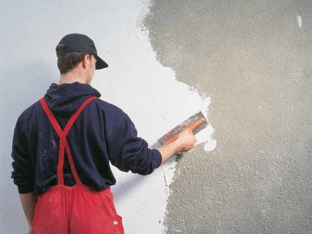 Thợ sơn cần tuân thủ nghiêm ngặt các bước sơn tường giảm rủi ro sơn tường bị loang màu