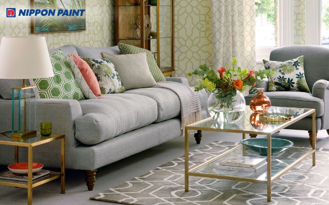 Phối sơn xanh lá dịu với đồ nội thất xám nhạt