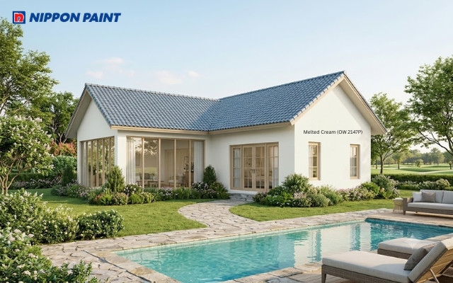 Villa sân vườn phối màu trắng kem Melted Cream (OW 2147P) cùng mái ngói xanh ghi nhẹ nhàng