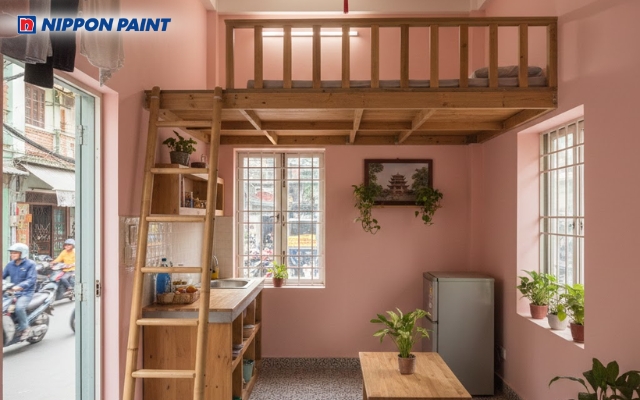 Phòng trọ sơn tường tông màu nâu đỏ, ấn tượng